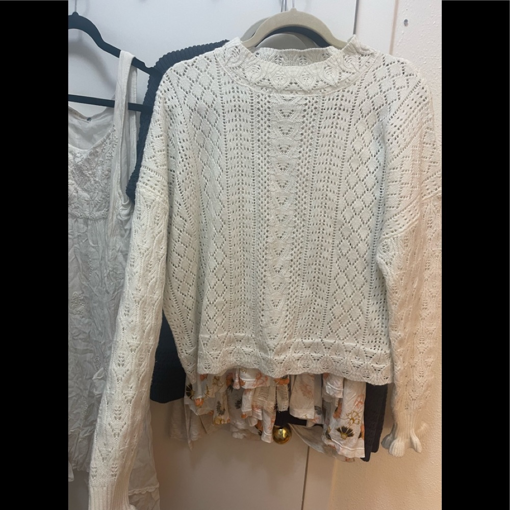 off white cropped sweater with cinched sleeves
